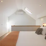Box Market Square Apartment